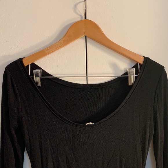 GAP Medium Small Black Knit Long Sleeve Scoop Neck Low Back Body Suit - Picture 5 of 6